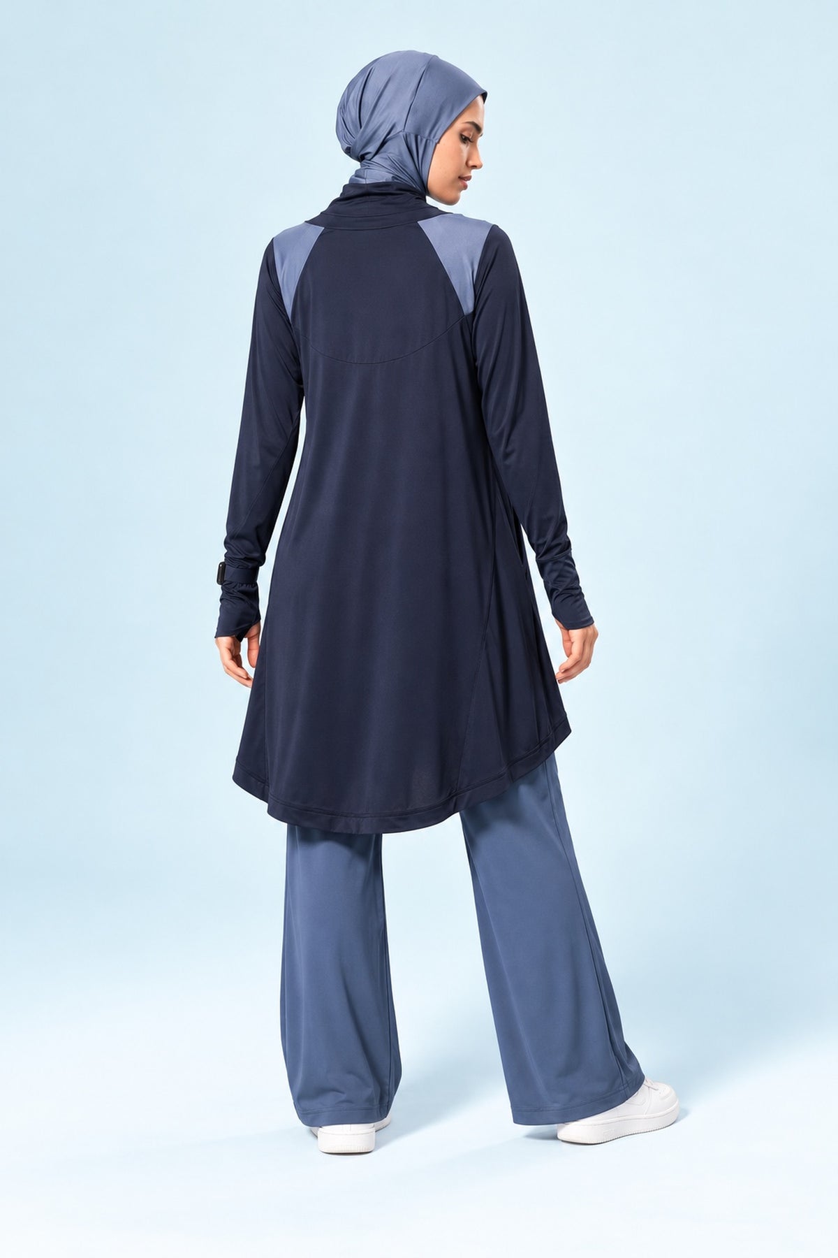 MomentumAir™ Long Sleeve Modest Workout Top — Navy